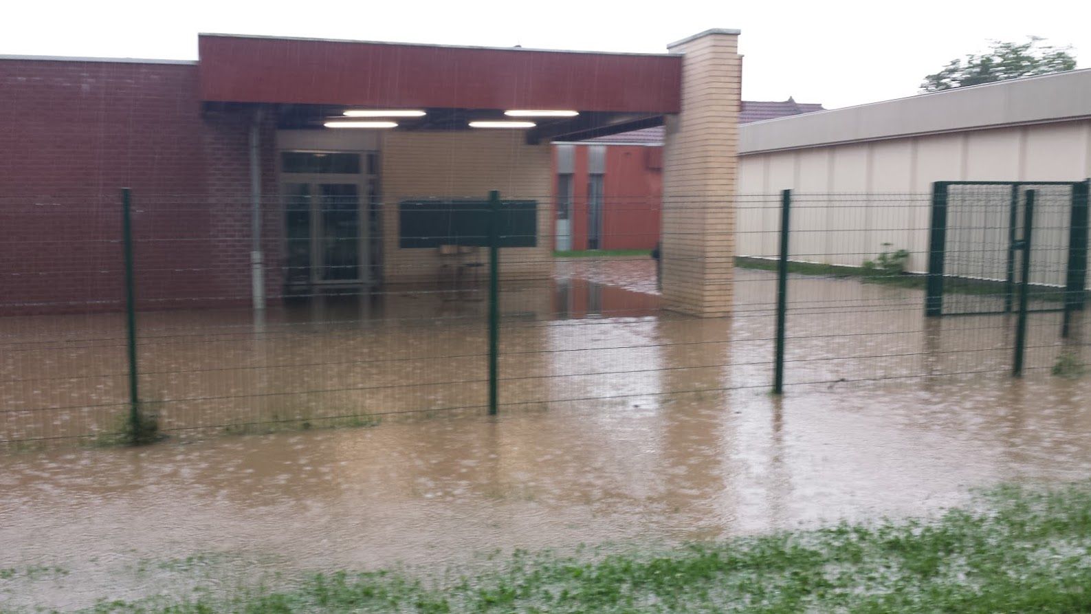 inondations Louvil